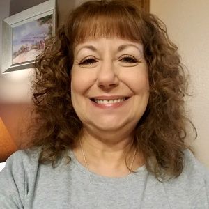 Meet your Posher, Deborah